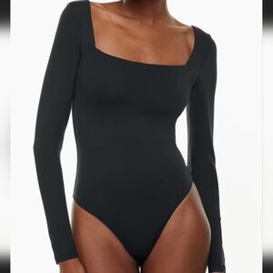 🖤 Aritzia square neck black body suit XS 🖤